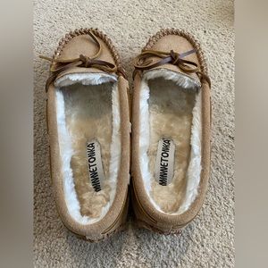 Minnetonka leather moccasin